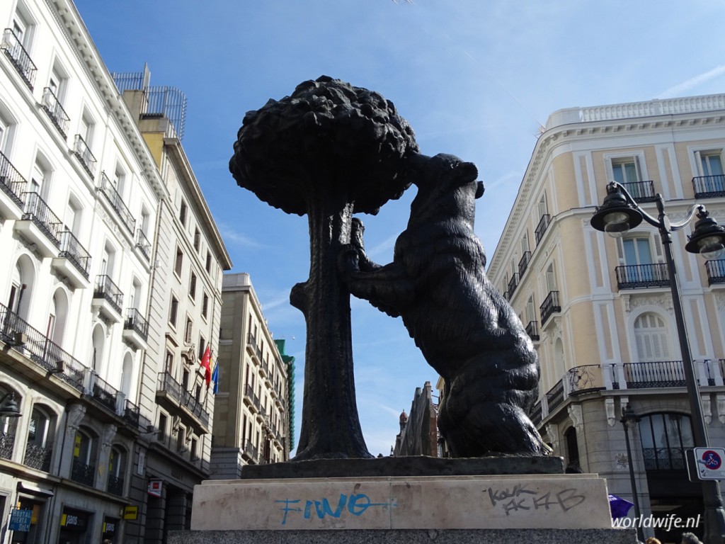 El oso y madroño, het symbool van Madrid
