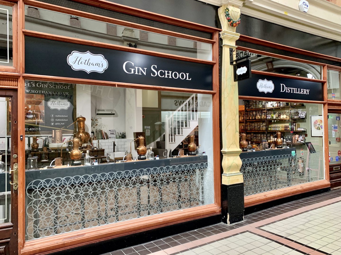 Maak je eigen gin bij Hotham's Gin School in Hull, Engeland