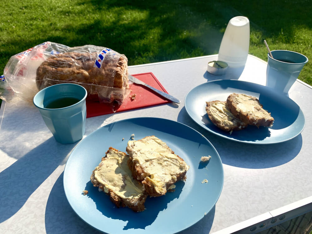 Typisch Friese lekkernijen: Fries suikerbrood (sukerbole)