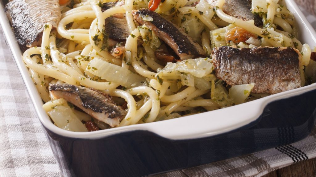 De lekkerste pasta op Sicilië: pasta con le sarde