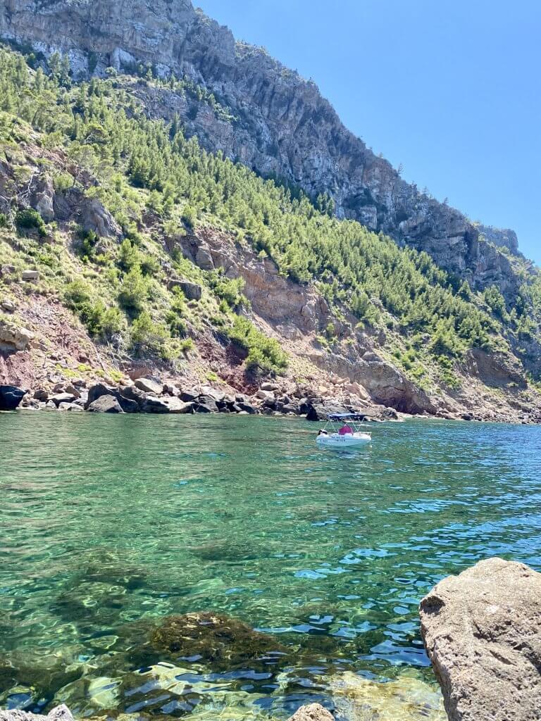 Port de Valdemossa, een van de mooiste baaitjes op Mallorca