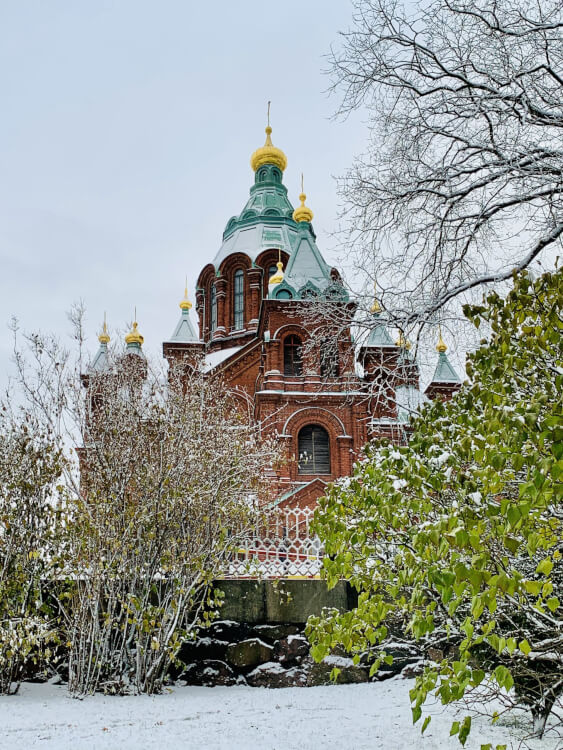 Een van de mooiste bezienswaardigheden van Helsinki: Uspenski Kathedraal