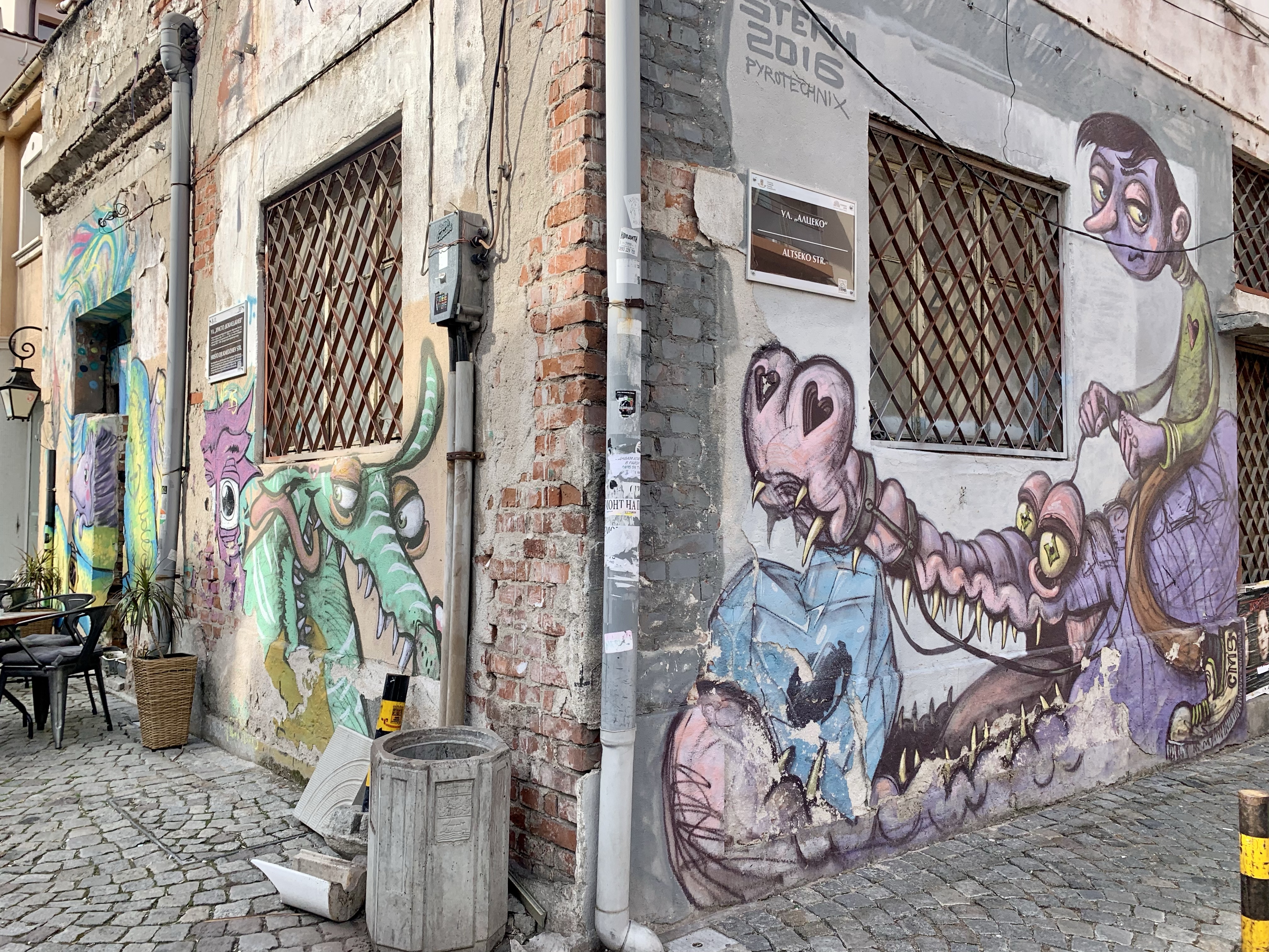 Een wandeling langs de mooiste street art en graffiti in Plovdiv