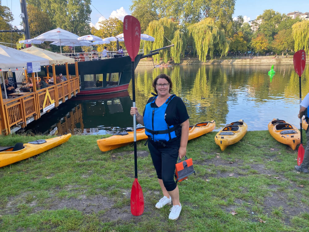 Wat te doen tijdens een stedentrip Berlijn? Ga kajakken op de Spree