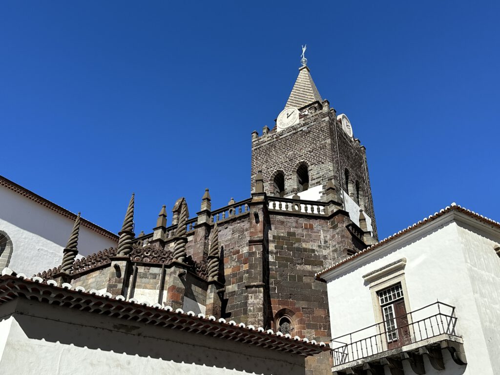 Kathedraal van Funchal, een van de bezienswaardigheden van de stad