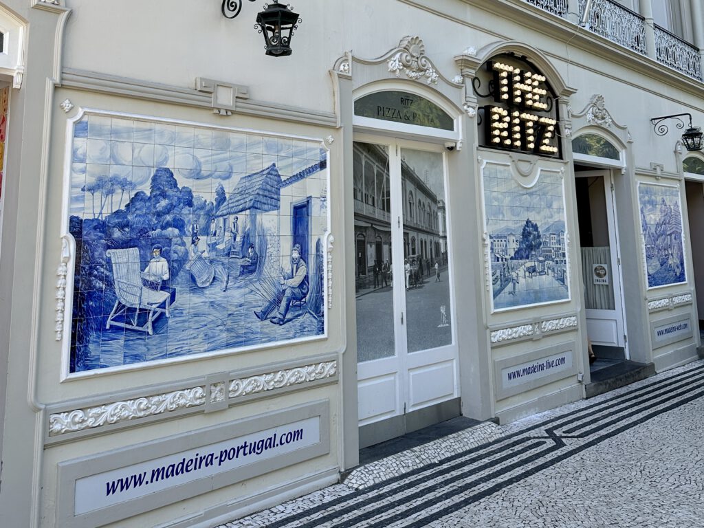 Het lekkerste Italiaans ijs van Funchal koop je bij The Ritz.
