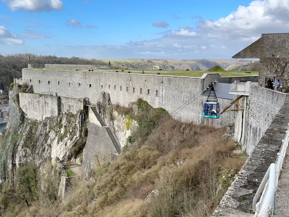 Bezoek de citadel van Dinant met de kabelbaan