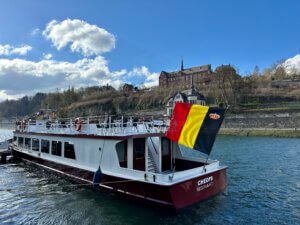 Doen als je in Dinant bent: een boottocht op de Maas
