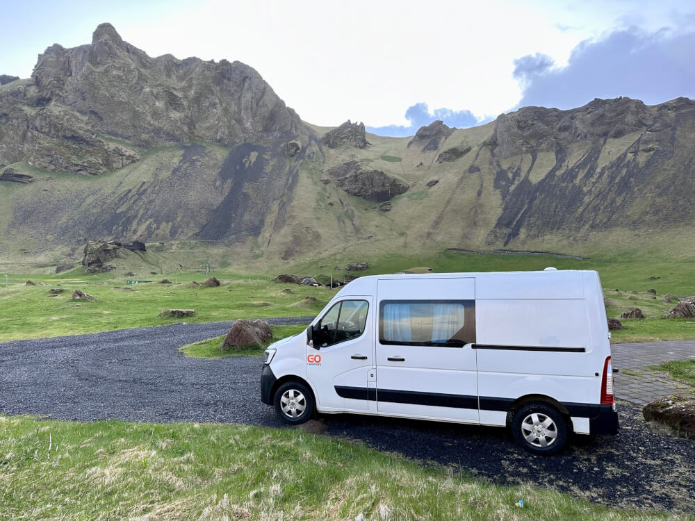 Doen in IJsland: een camper huren en de ringweg rijden.