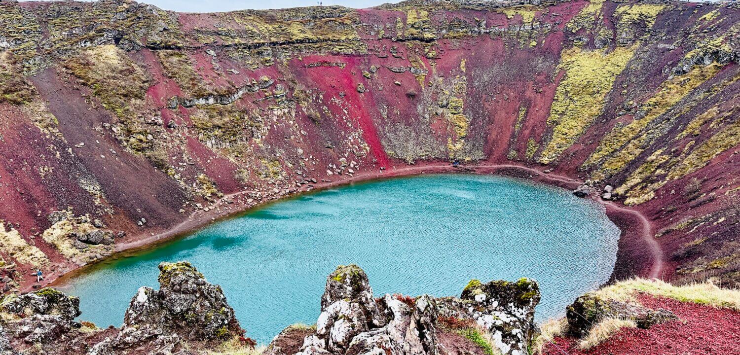 Beste excursies en activiteiten IJsland, van Golden Circle tot gletsjerwandeling tot Blue Lagoon.