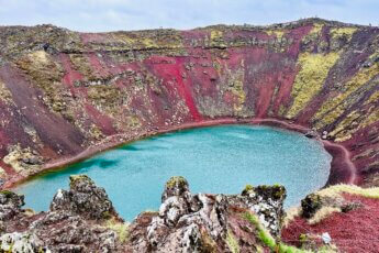 Beste excursies en activiteiten IJsland, van Golden Circle tot gletsjerwandeling tot Blue Lagoon.