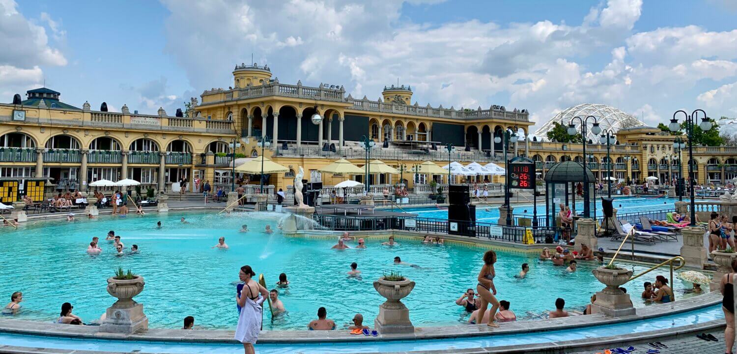 Kuuroorden, kuurbaden en thermale baden in Boedapest en de rest van Hongarije.