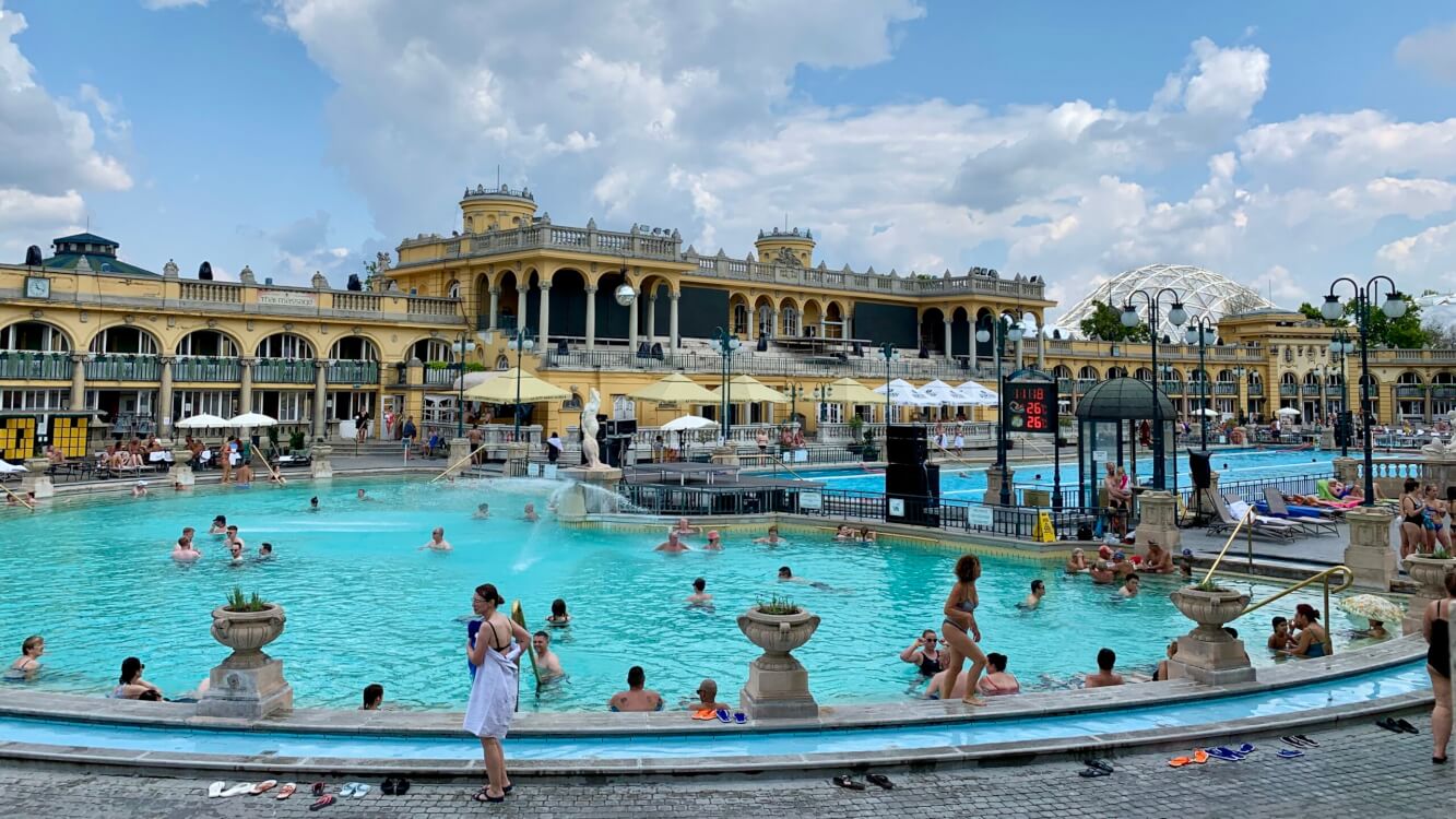 Kuuroorden, kuurbaden en thermale baden in Boedapest en de rest van Hongarije.