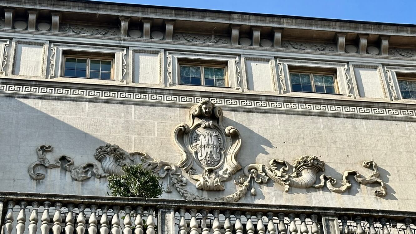 Bijzondere architectuur in Tbilisi.