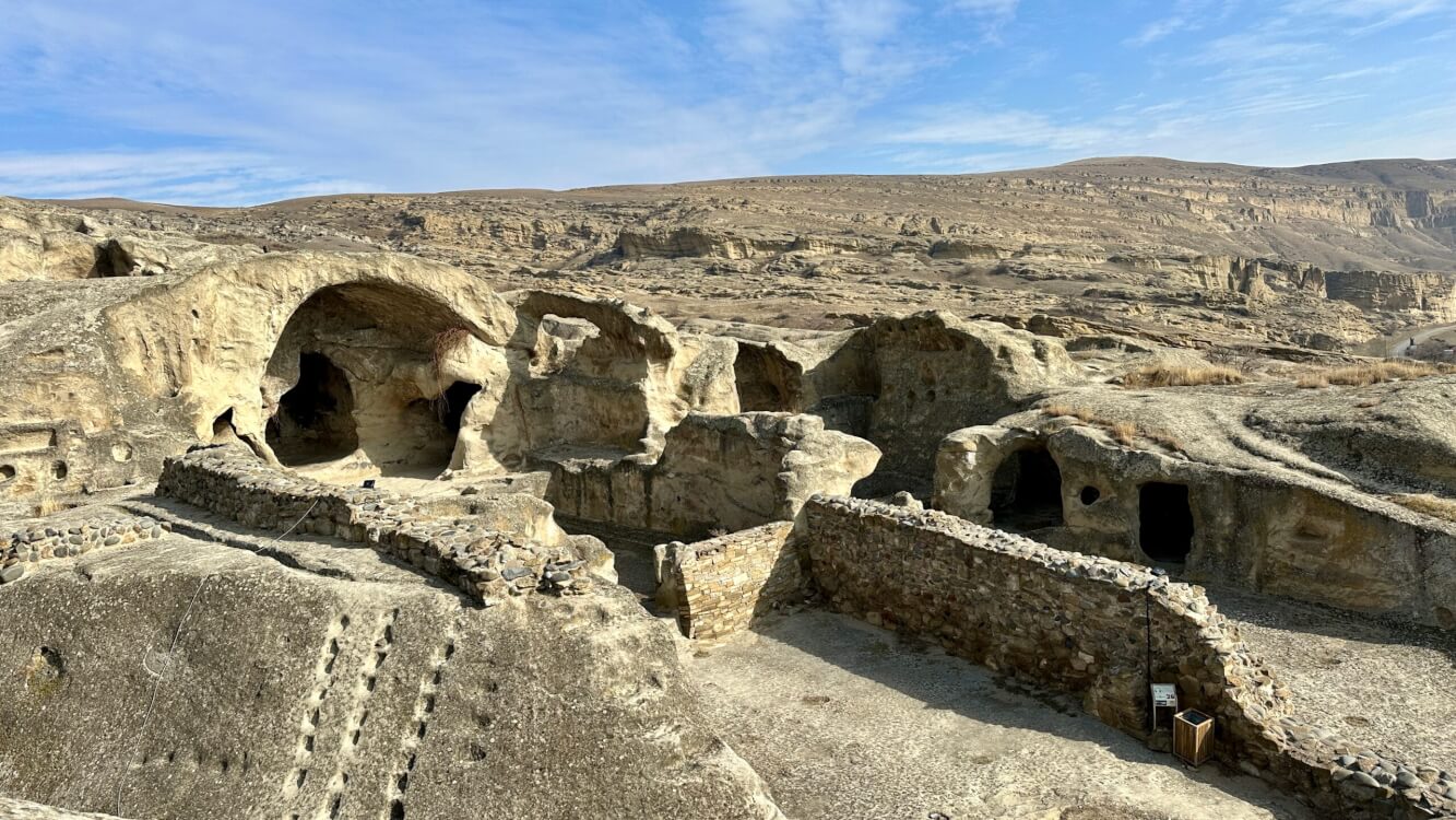 Grotwoningen in Uplistsikhe, Georgië.