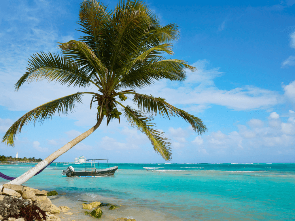 Het strand van Mahahual, op steenworp afstand van Costa Maya.