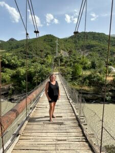 Hangbrug bij Permet, ALbanië.