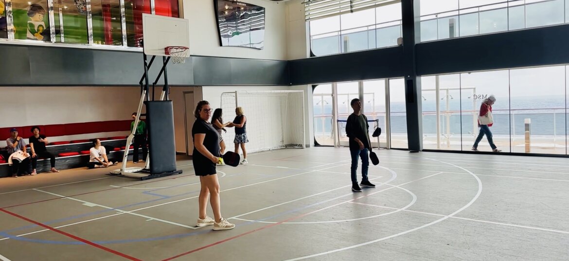 Dit zijn de regels voor het spelen van pickleball tijdens een cruise.