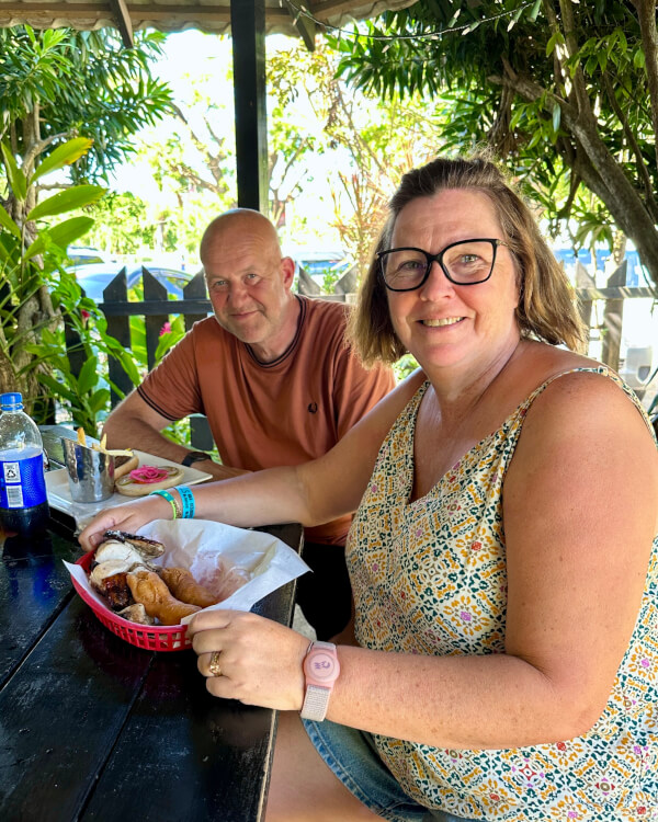 De beste jerk chicken van Ocho Rios, Jamaica.